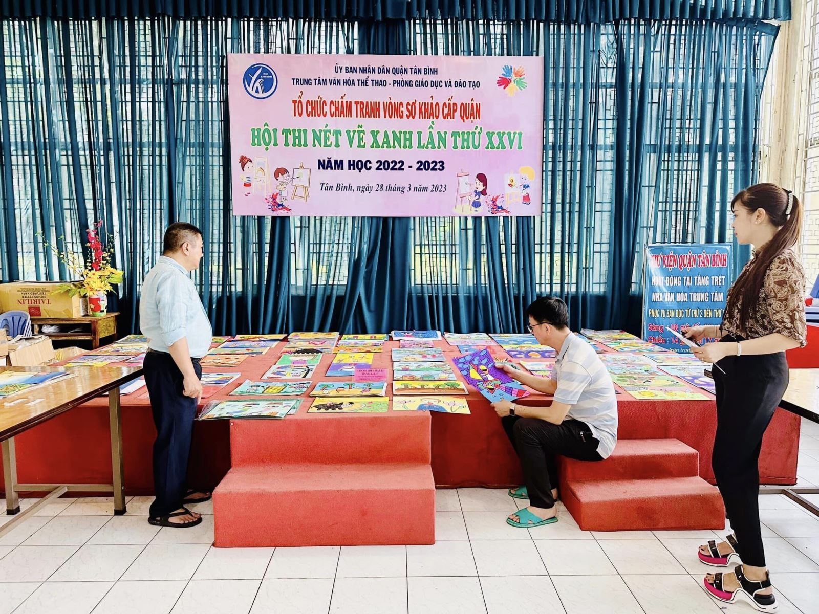 Thư viện quận Tân Bình: Tổ chức Chấm tranh Vòng sơ khảo cấp Quận Hội thi Nét vẽ xanh lần thứ XXVI năm học 2022-2023