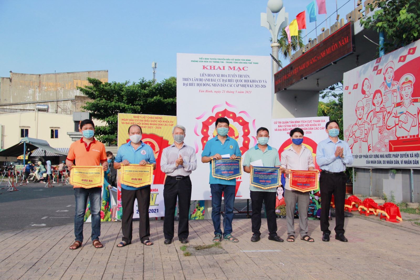 Tổ chức Khai mạc liên hoan xe hoa tuyên truyền bầu cử đại biểu Quốc hội khóa XV và đại biểu HĐND các cấp nhiệm kỳ 2021-2026