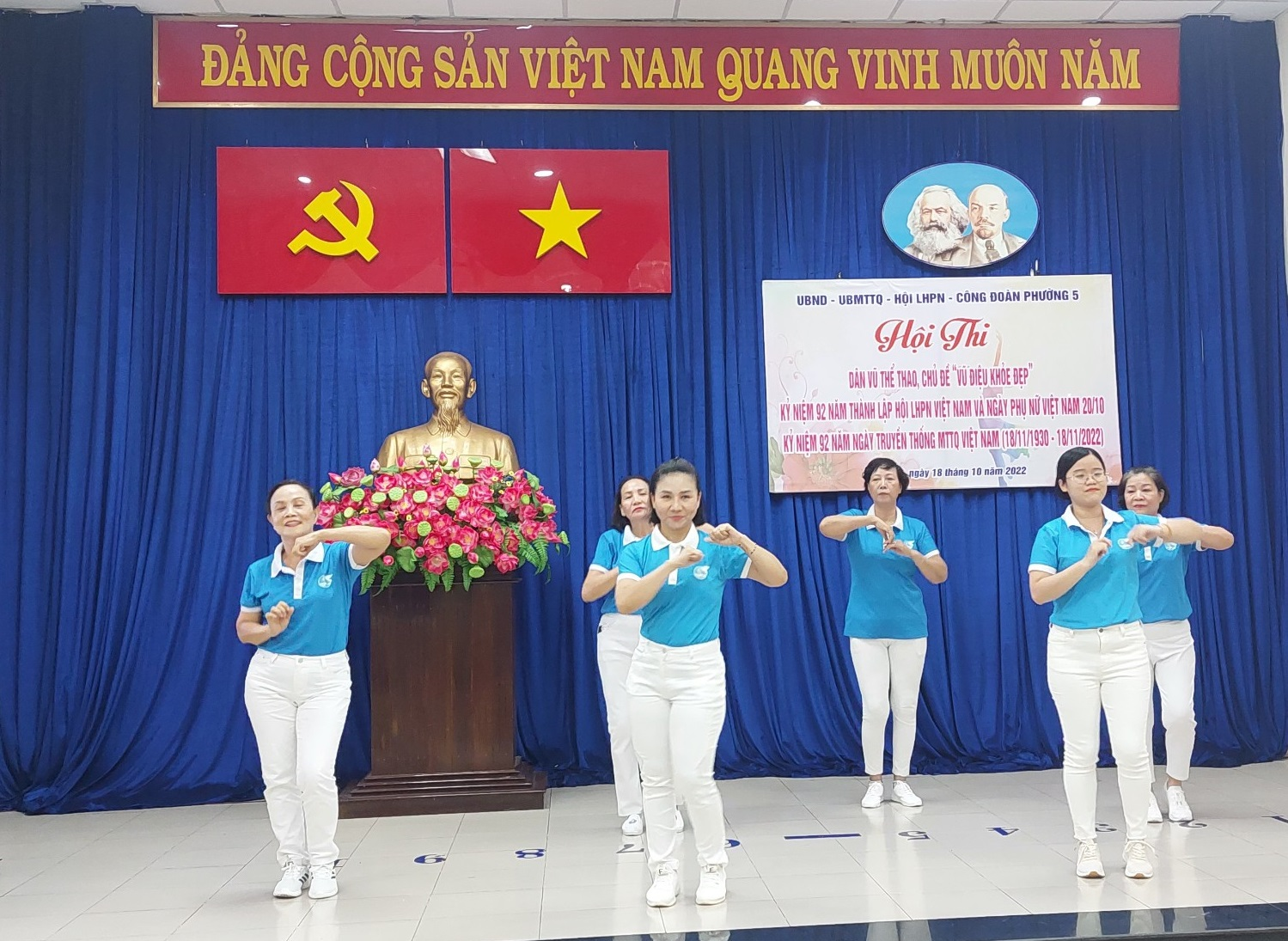 Phường 5: Tổ chức hội thi múa dân vũ thể thao chào mừng kỷ niệm 92 năm thành lập Hội Liên hiệp Phụ nữ Việt Nam và Ngày Phụ nữ Việt Nam 20/10