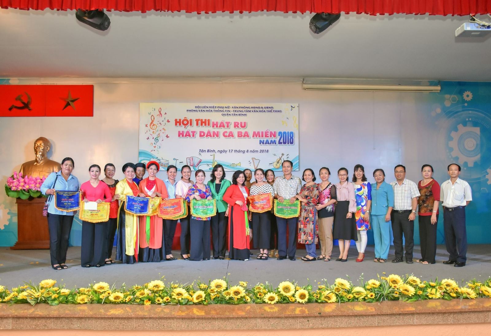 Liên hoan Hát ru, hát dân ca 03 miền Bắc - Trung - Nam quận Tân Bình lần 2 - năm 2018.