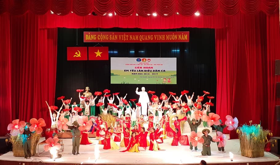 Sôi nổi liên hoan Em yêu làn điệu dân ca quận Tân Bình năm 2019