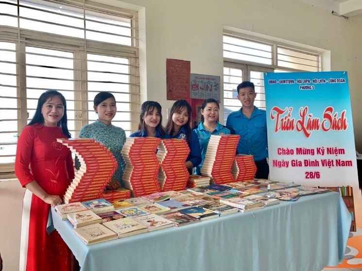 Phường 5: Tổ chức Triển lãm sách chào mừng kỷ niệm Ngày Gia đình Việt Nam (28/6)