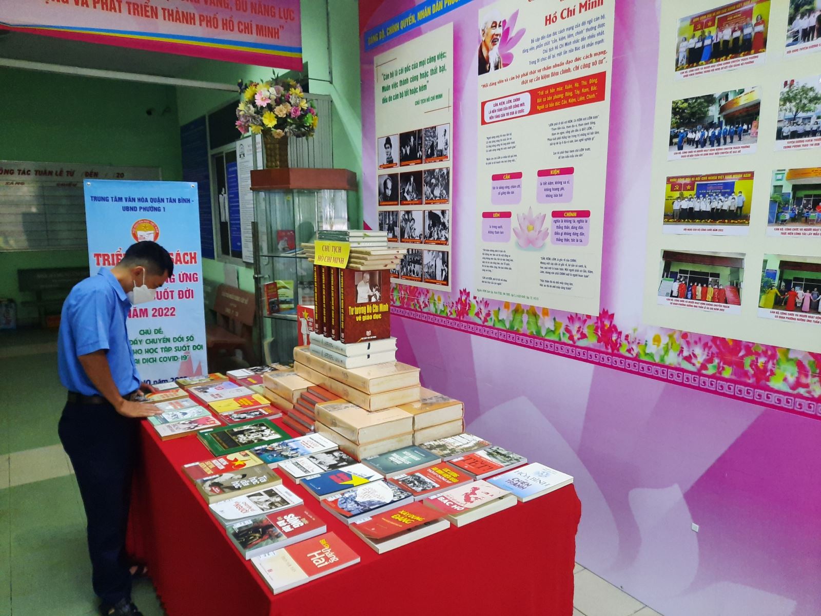 Thư viện quận Tân Bình: Tổ chức Luân chuyển sách phục vụ cơ sở đợt 1 tháng 10-11/2022