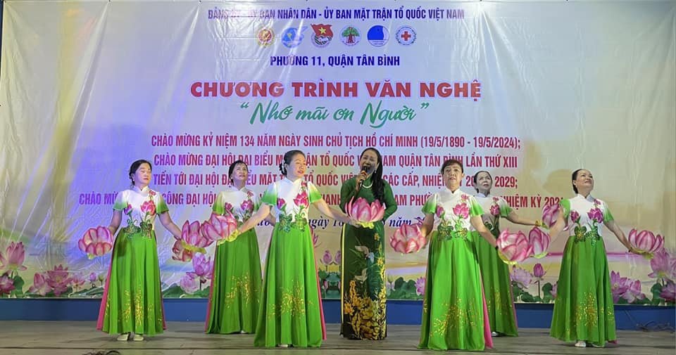 Phường 11: Tổ chức chương trình văn nghệ chào mừng kỷ niệm 134 năm Ngày sinh Chủ tịch Hồ Chí Minh (19/5/1890 – 19/5/2024)