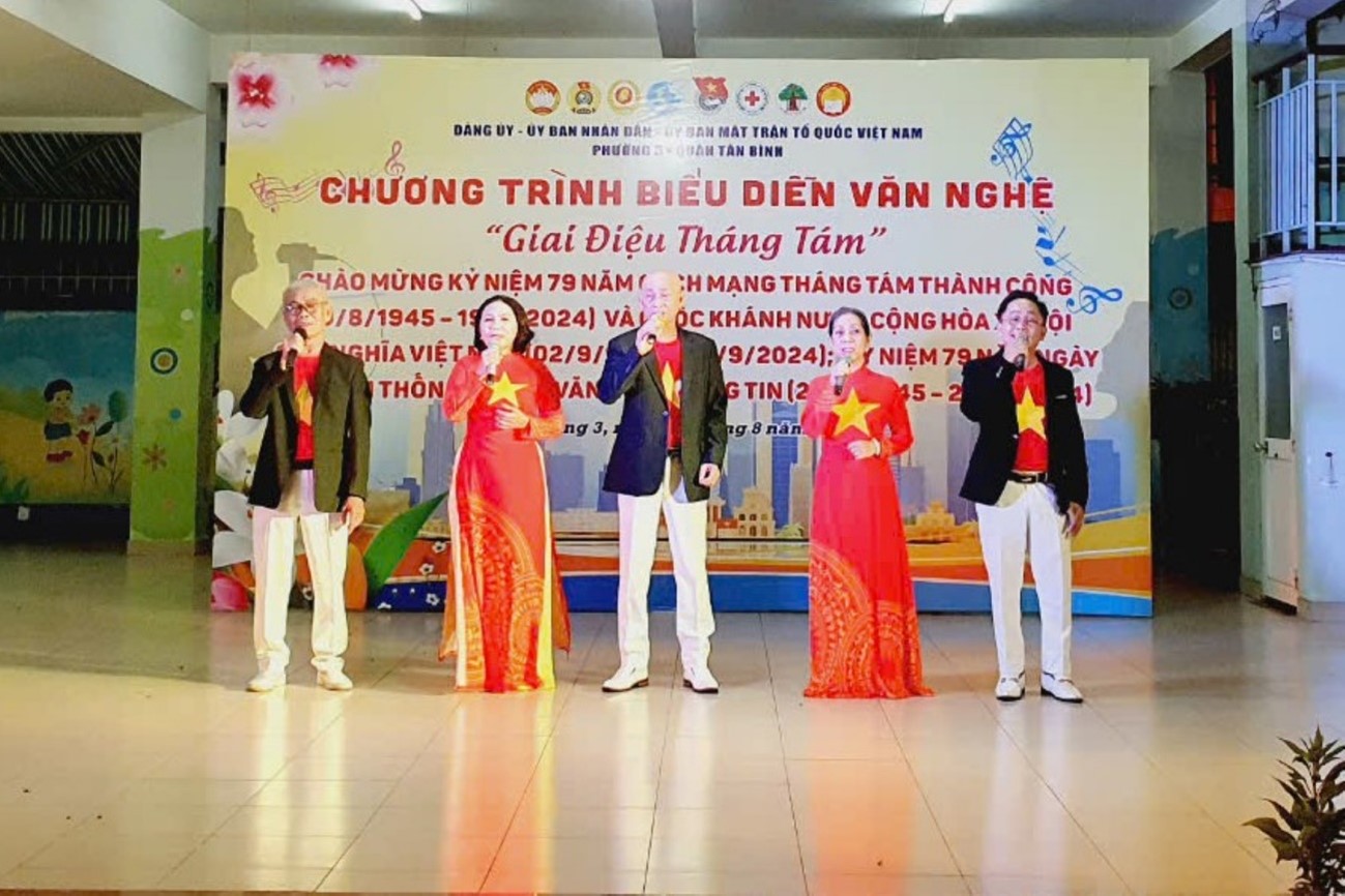 Phường 3: Tổ chức Chương trình biểu diễn văn nghệ với chủ đề “Giai điệu Tháng Tám” năm 2024